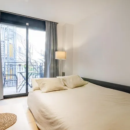 Apartamento Piso Con Piscina En El Centro De *
